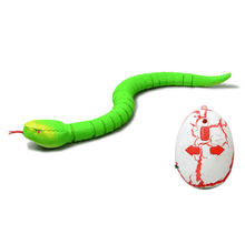 Load image into Gallery viewer, Infrared Remote Control Animal Insect Toys Simulation snake bee,Electronic robot toy for cat dog, Halloween Prank Funny Toys - Ole Misc.